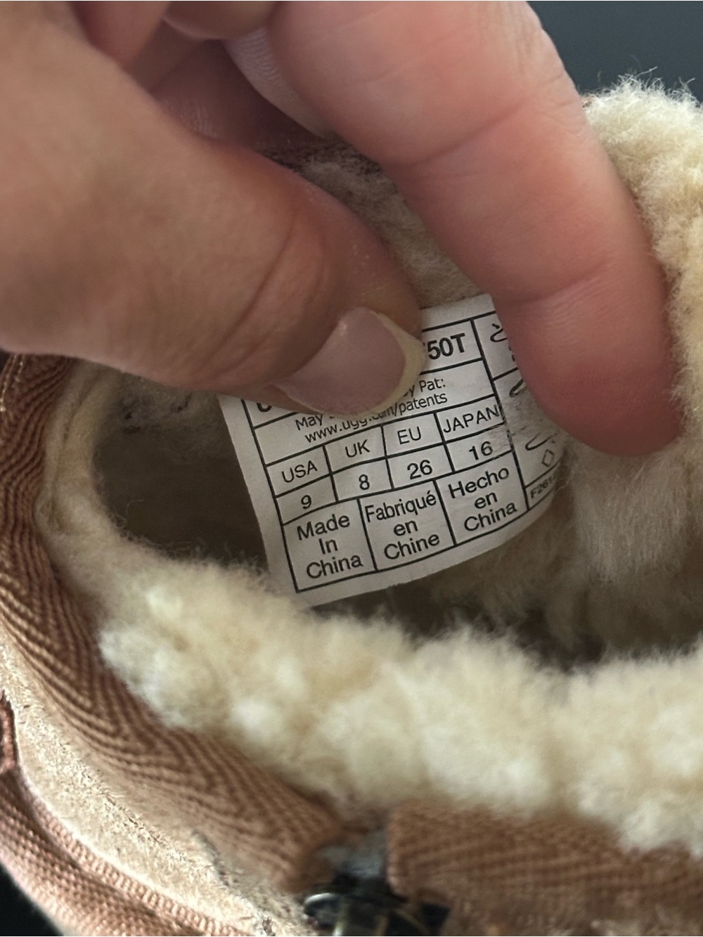 UGG - Picture 9 of 9
